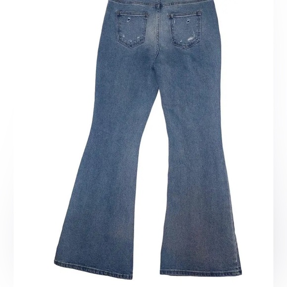 NWT Altar’d State Jeans Womens Galveston Flare Medium Wash High Rise size 29/9 - Picture 3 of 10